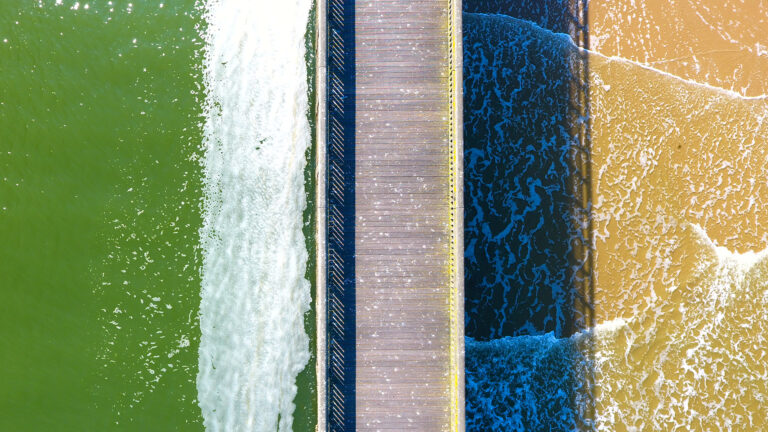 La jetée de Calais vue nadir