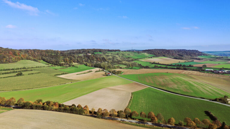 Les Monts vers la commune de Courtebourne